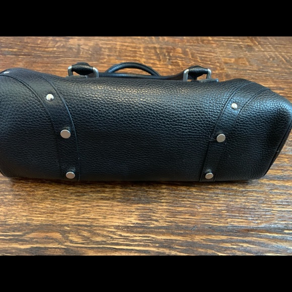 Authentic Burberry hand bag - Picture 2 of 15